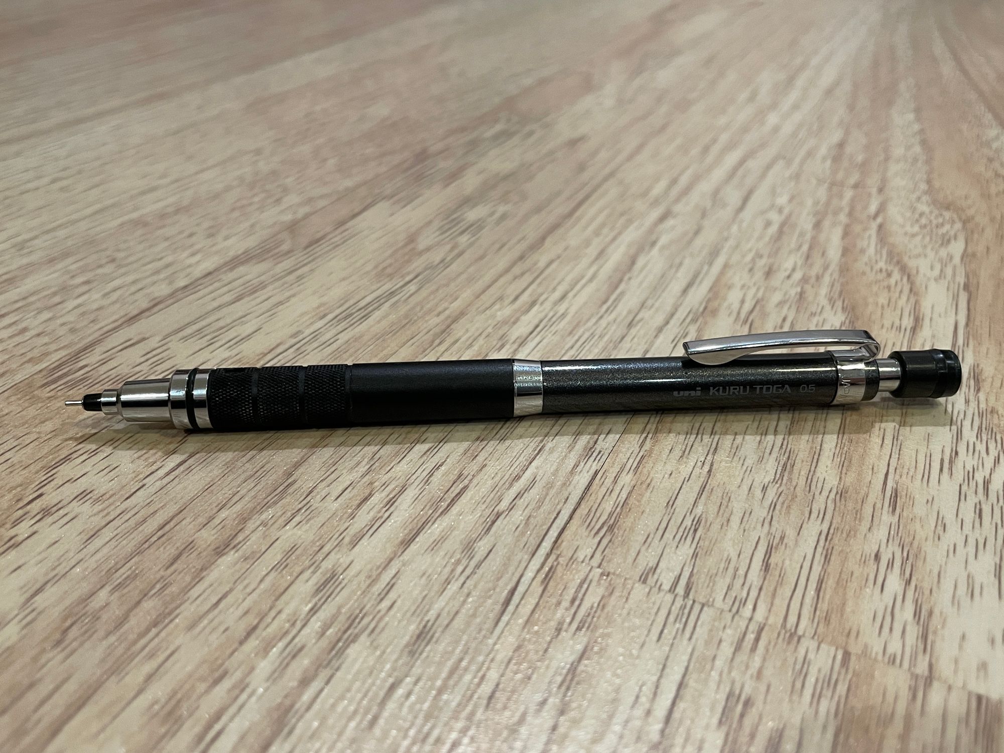 Review: The Uni Kuru Toga Roulette Mechanical Pencil