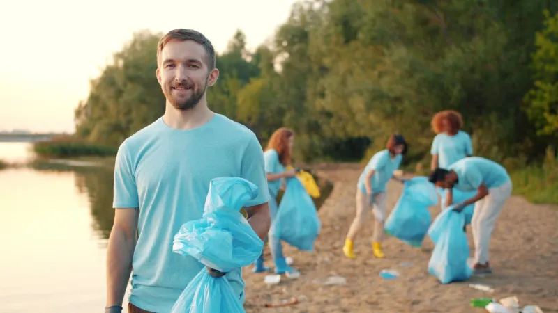 Picking Up the Pace: How US Beach Towns Are Winning the War on Ocean Trash (And How You Can Help)
