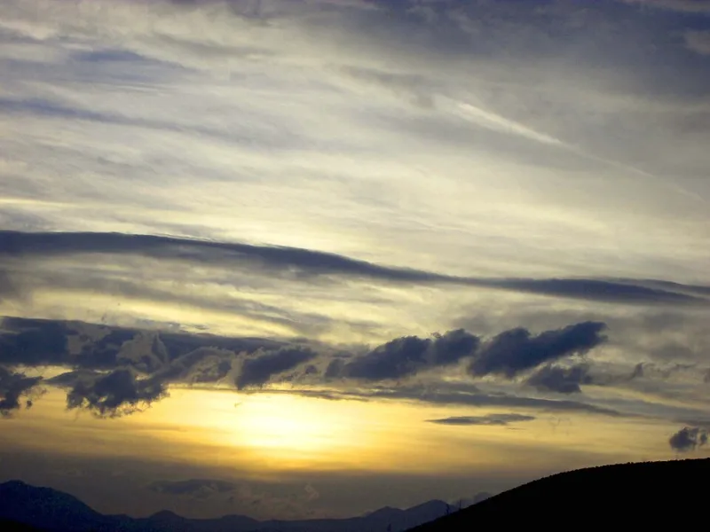 Golden Hour Geography: Why Some Beaches Put on a Better Sunset Show Than Others